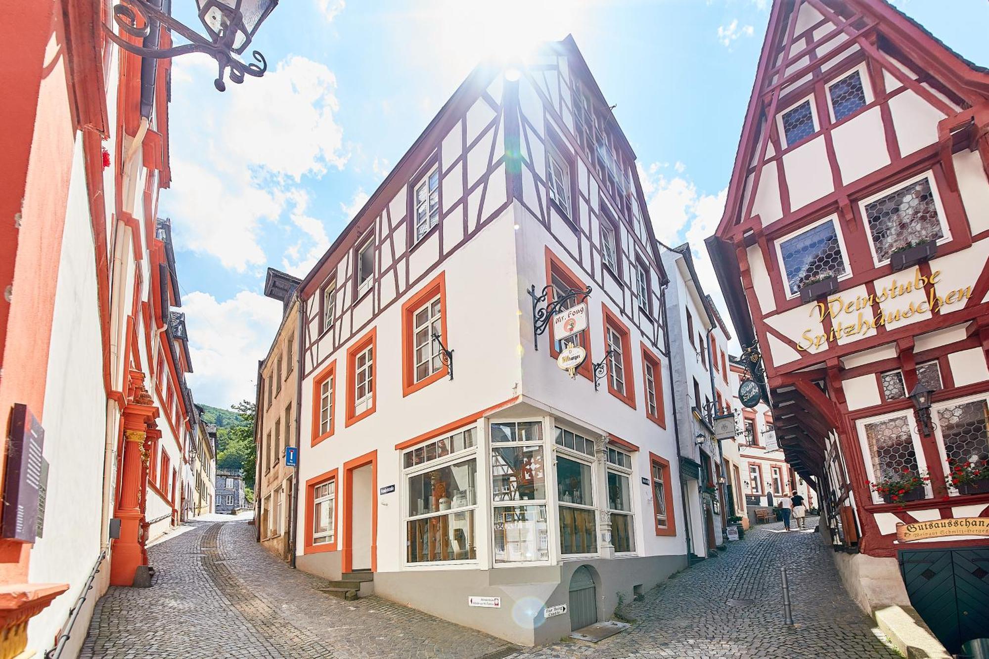 Fachwerkperle Am Historischen Marktplatz Commune fusionnée de Commune fusionnée de Bernkastel-Kues Extérieur photo
